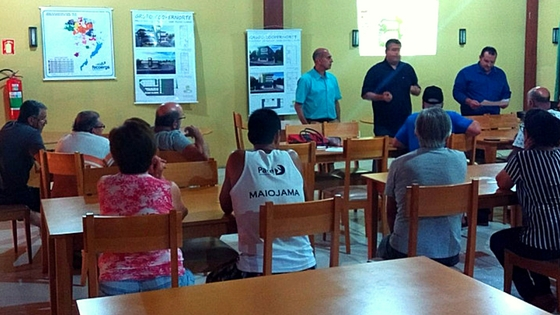 Apresentação de posposta da Coopernorte Geração para Associação de Condomínios de Águas Claras. Na foto(da esquerda para direita): Paulo Rocha, Giovani Cusinato e Jairton Vieira.